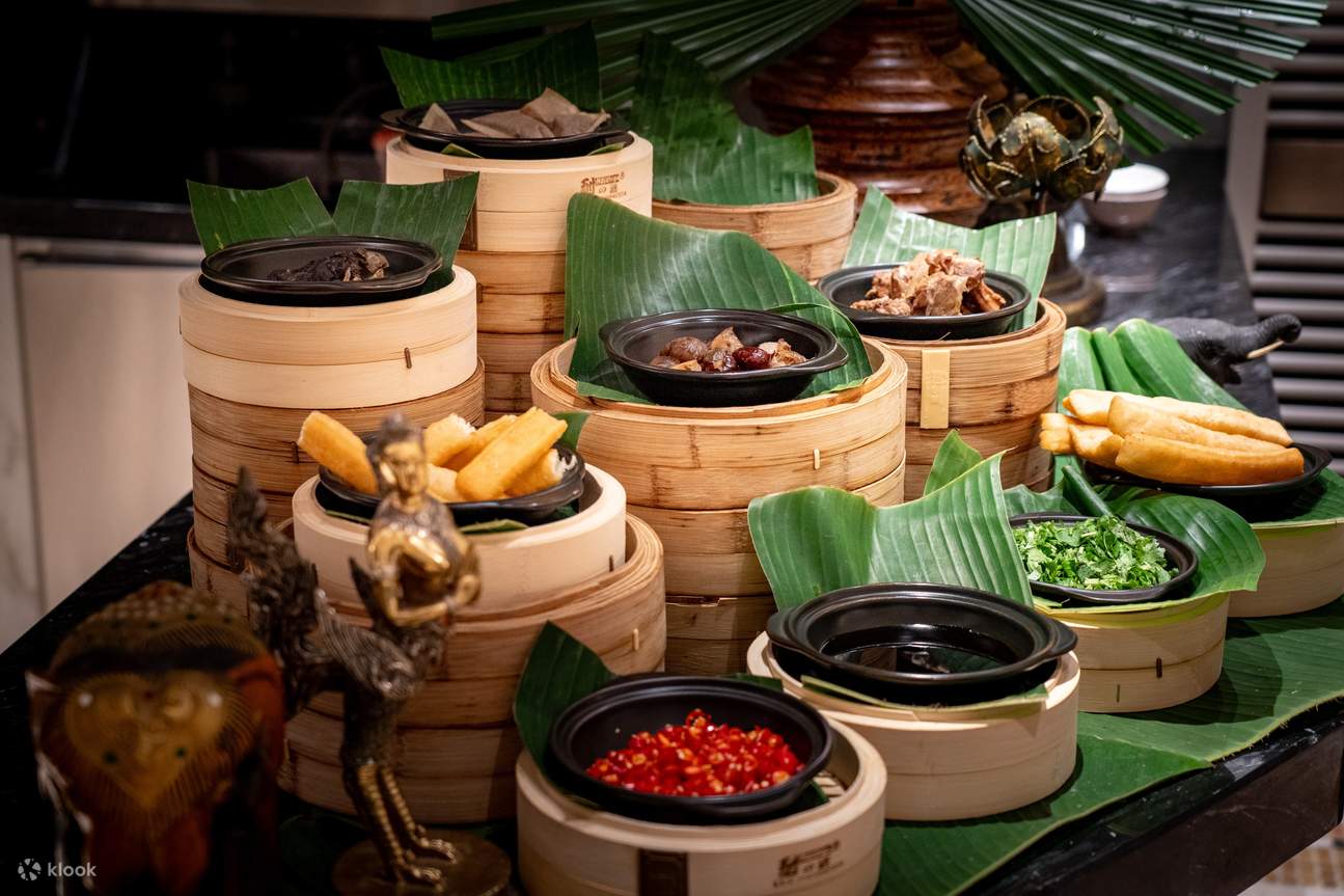 Promosi Makanan Makan Malam Prasmanan